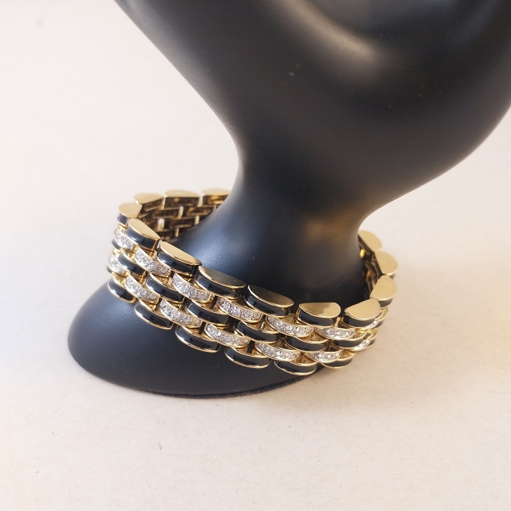 Gold and Black Bracelet - Picture 15 of 16